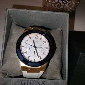 Guess Watch